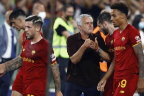 kaiyun-上港俱乐部回应傅欢放弃防守