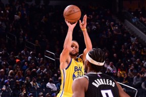 开云APP-今夜萨克拉门托国王迎来里程碑：中超节点到来；媒体盛赞；赛程密集仍需轮换(萨克拉门托简介)