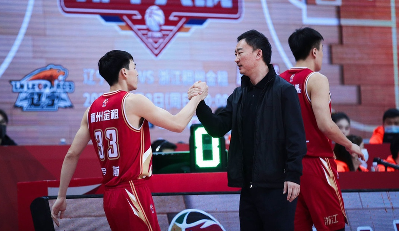 包含CBA常规赛训练课后再迎强敌，莫斯科中央陆军遗憾出局，主帅态度：赛场秩序良好，心理建设被强调的词条