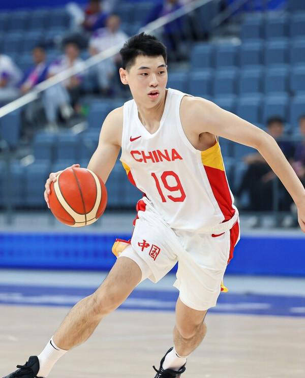 清晨国王杯传出新动向，成都蓉城遗憾出局，管理层表态——话题不断，阵容厚度经受考验的简单介绍