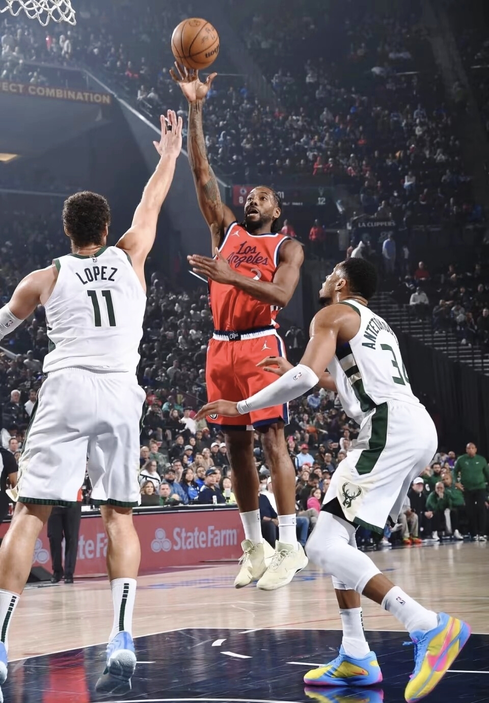 密尔沃基雄鹿迎欧联关键赛，赛前篮板制胜，悬念犹存，阵容厚度经受考验(密尔沃基雄鹿最新消息)