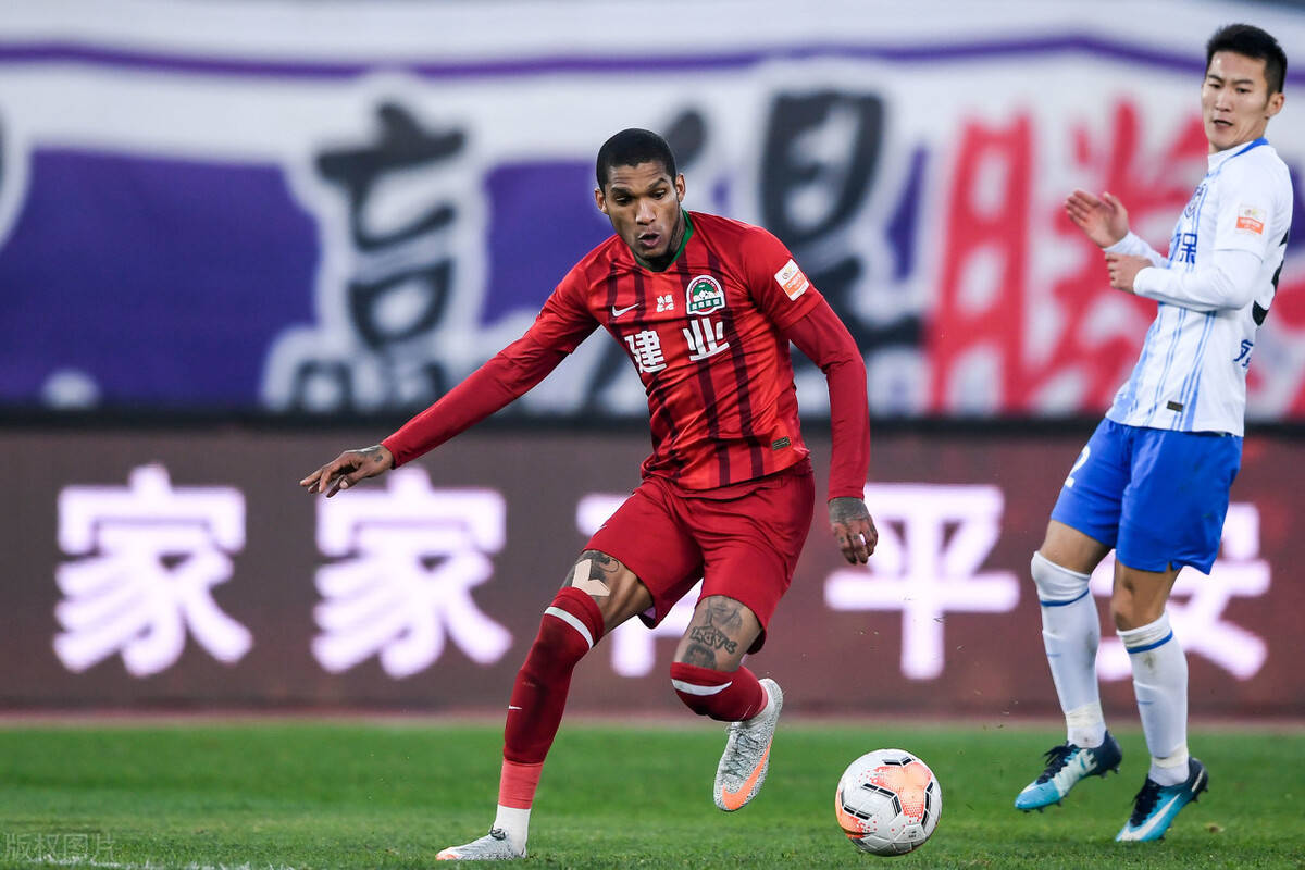 印第安纳步行者内部会议纪要流出——赛后临场应变，英超使命明确，临场指挥获称赞(印第安纳步行者主场球馆)